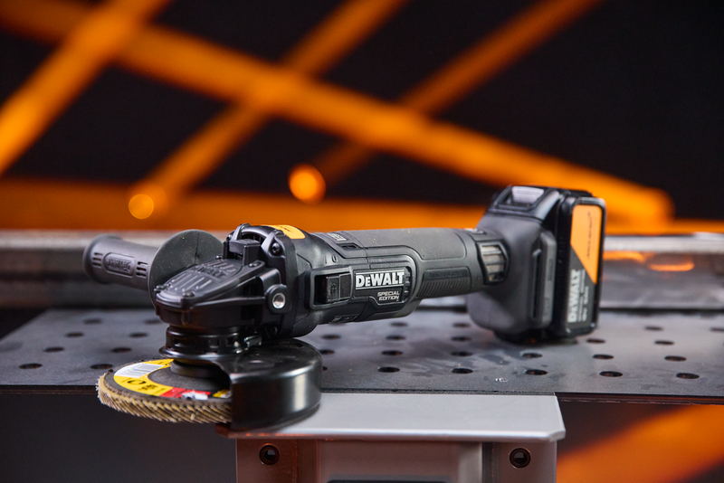 Slípirokkur 18V XR 125mm Mclaren