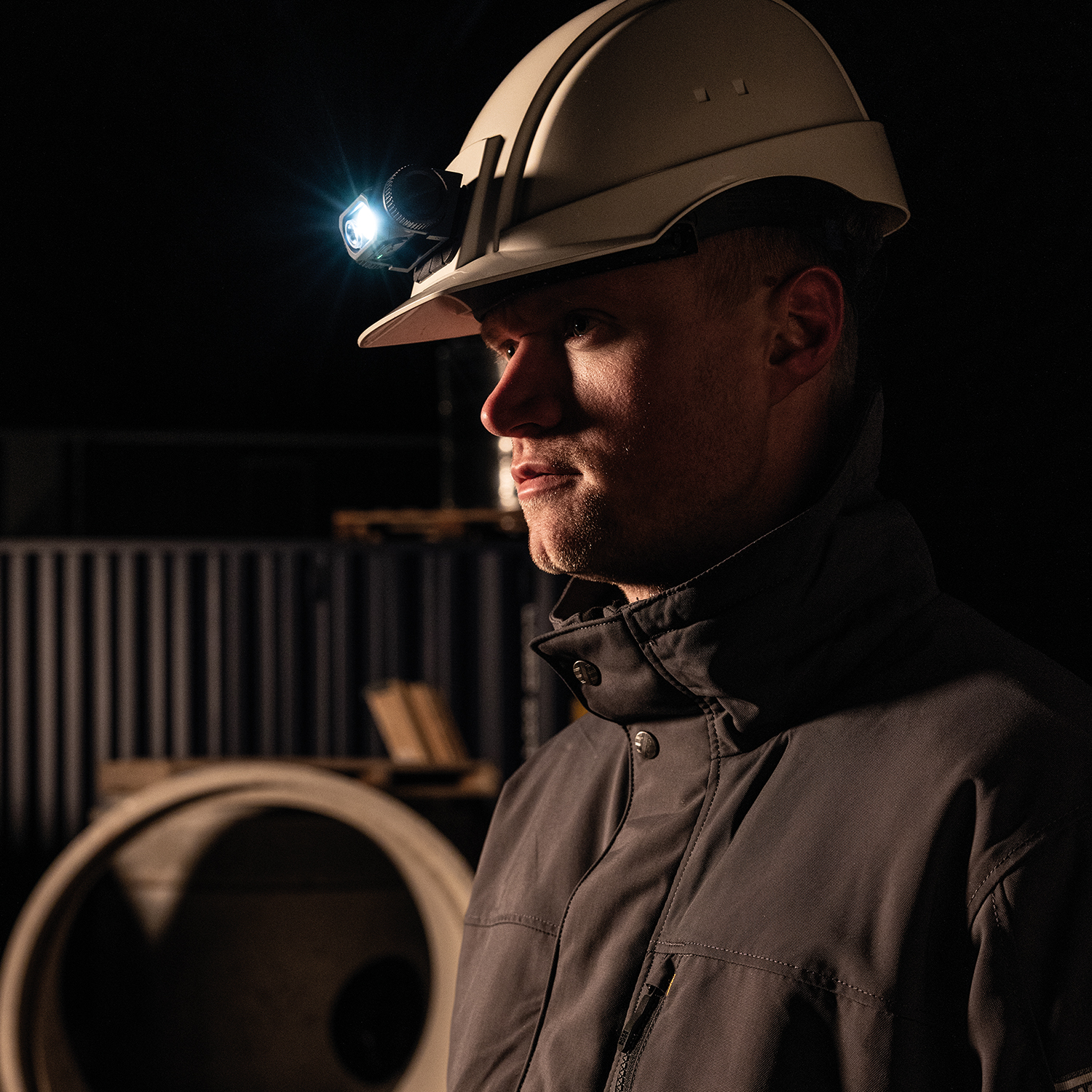 Höfuðljós á hjálm Horizon, með skynjara