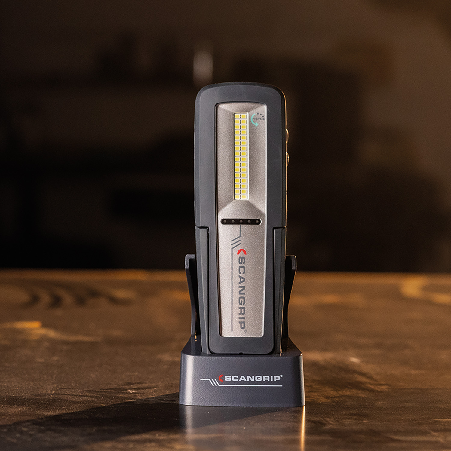 Led Ljós UNIFORM með hleðslustöð 50-500 lm