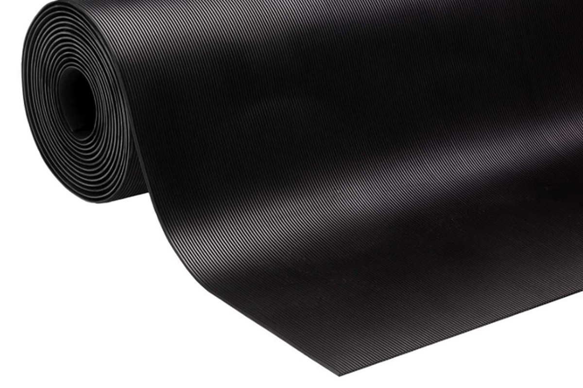 Gúmmí.Fínrifflað 3mm  1mtr breitt