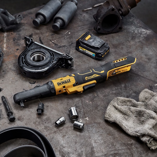 Skrall 3/8" og 1/2" 18V XR stök vél