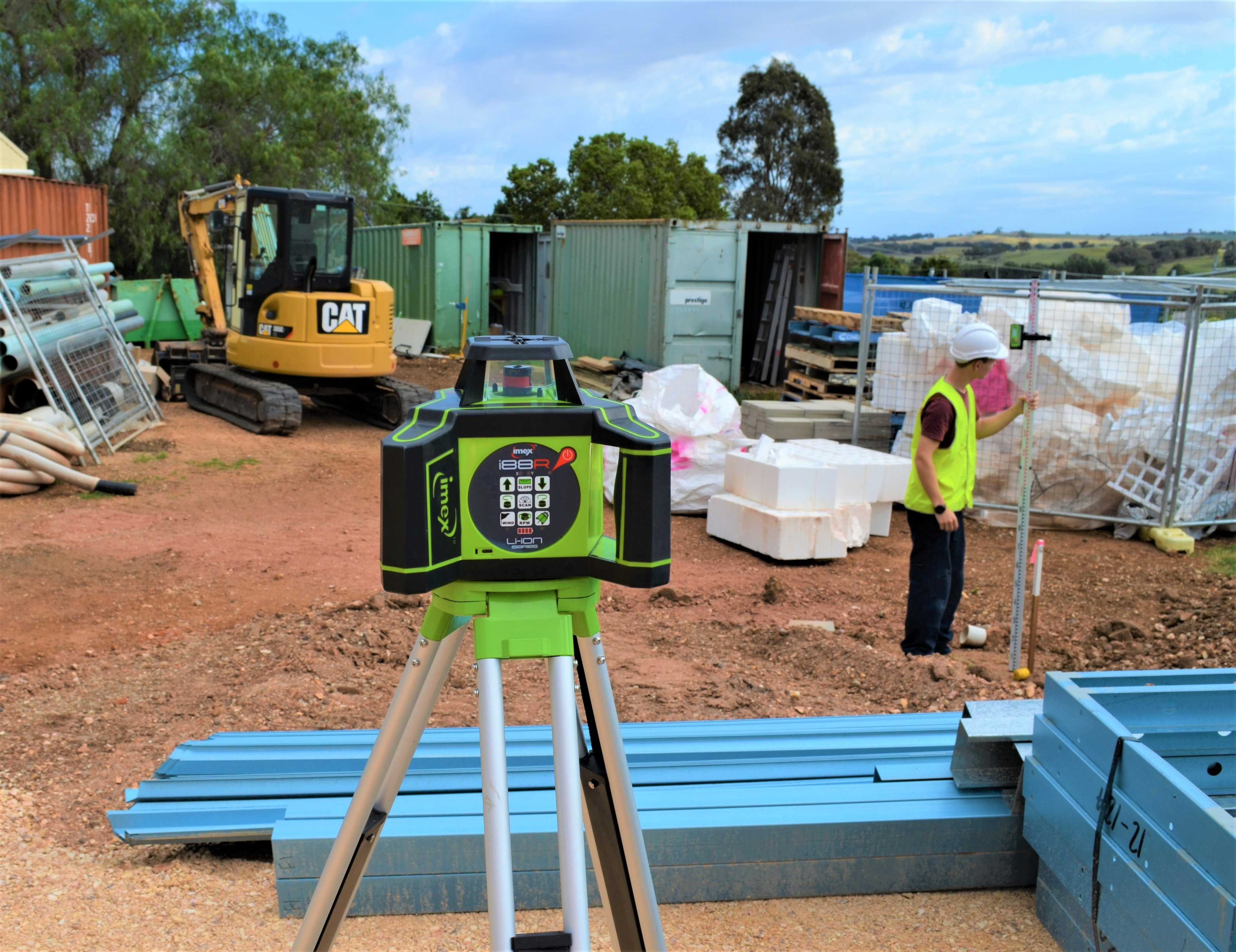 Laser sjálfstillandi lárétt/Lóðrétt.  Sett með þrífót,stiku og móttakara
