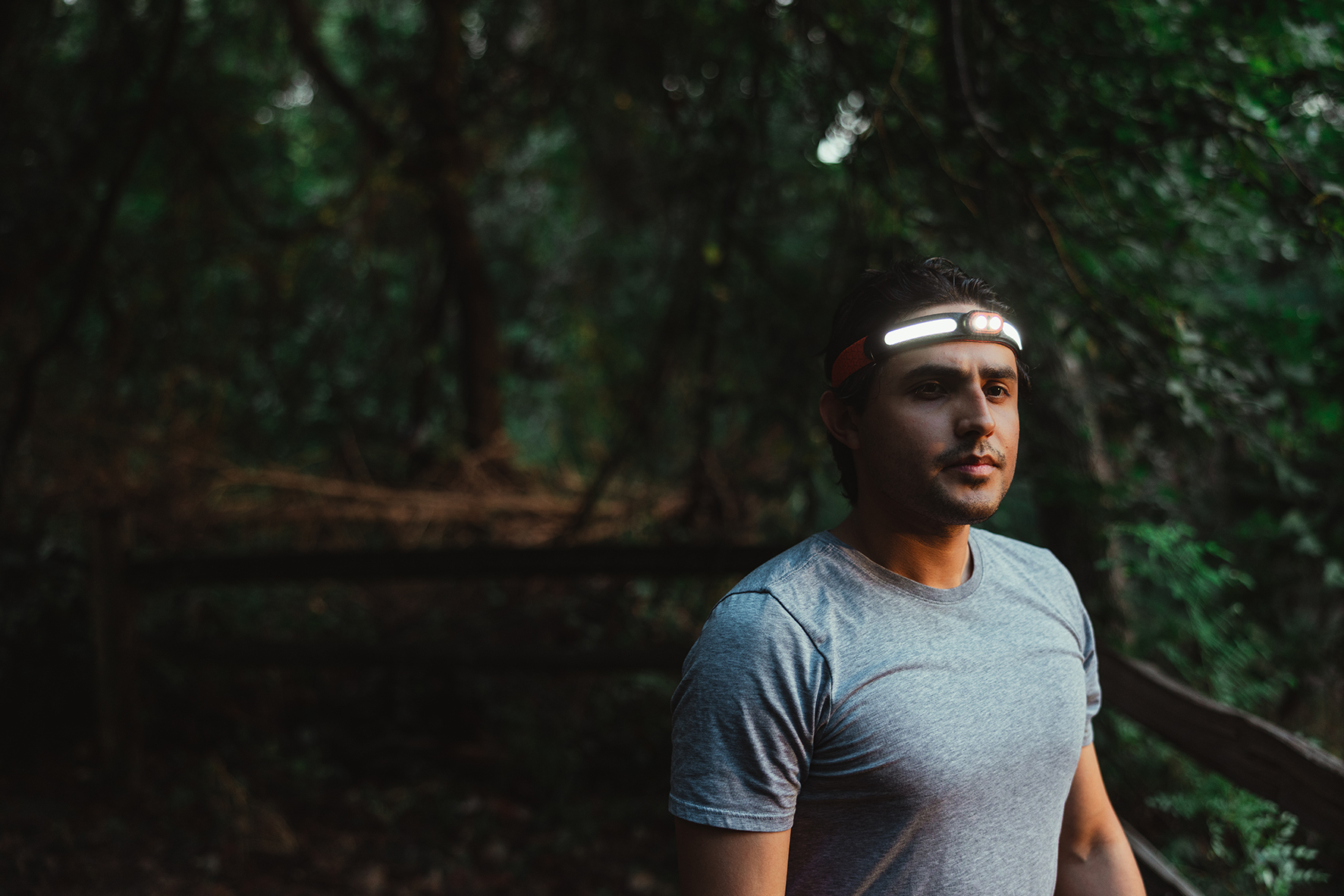 Höfuðljós NEBO Curv Hybrid 600 lumen