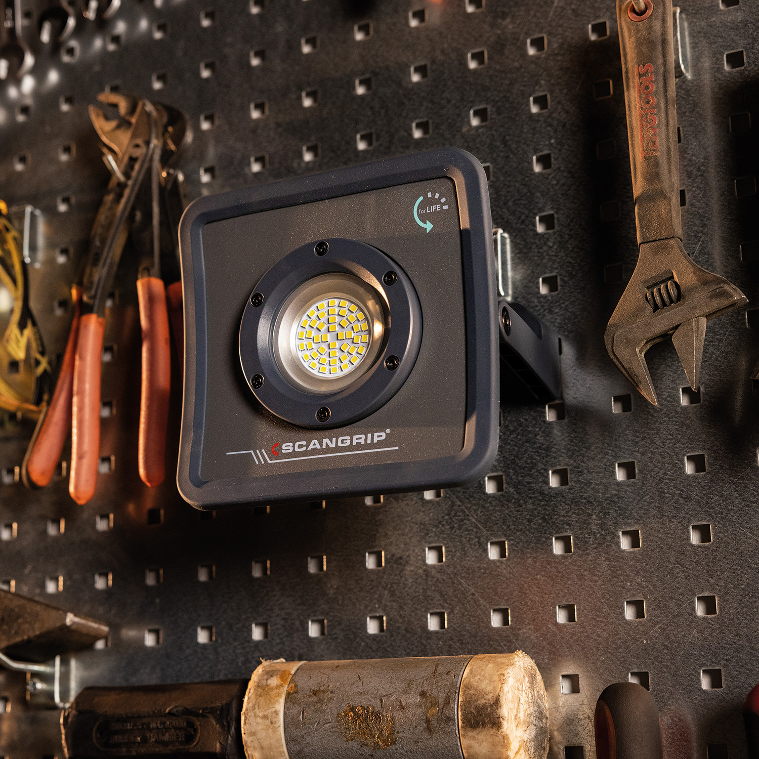 Kastari NOVA R 200-2000 lum