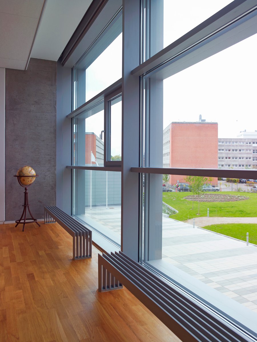 Skyplint SP 12 RAL9005