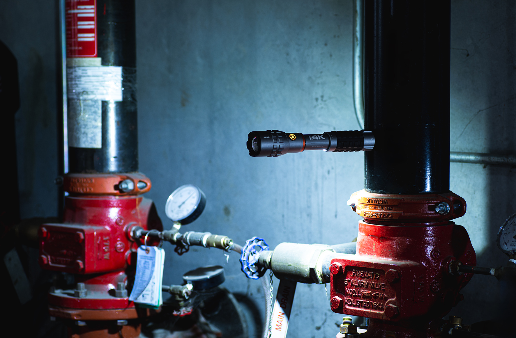 Vasaljós NEBO Slyde king 4000 lumen