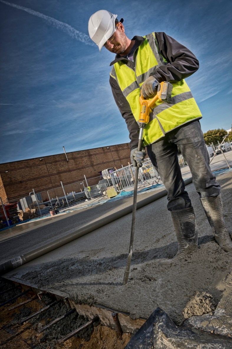 Víbrator fyrir steypu 18v