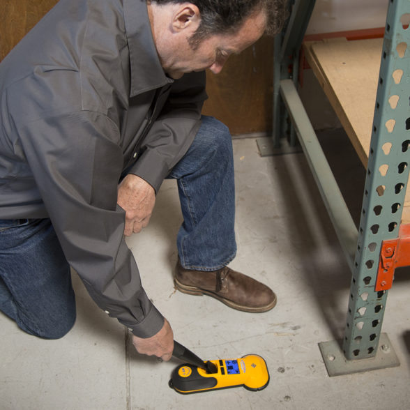 Skanni fyrir járn.  Finnur kambstál, rör og fleiri málma.